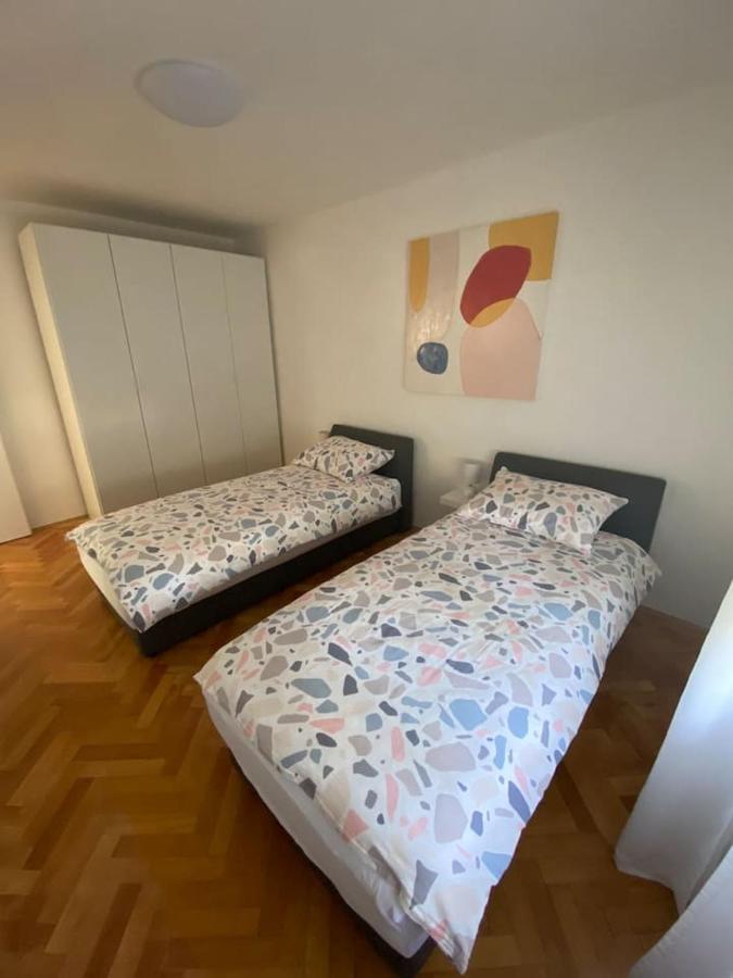 Apartman Eni Rijeka Apartment ภายนอก รูปภาพ