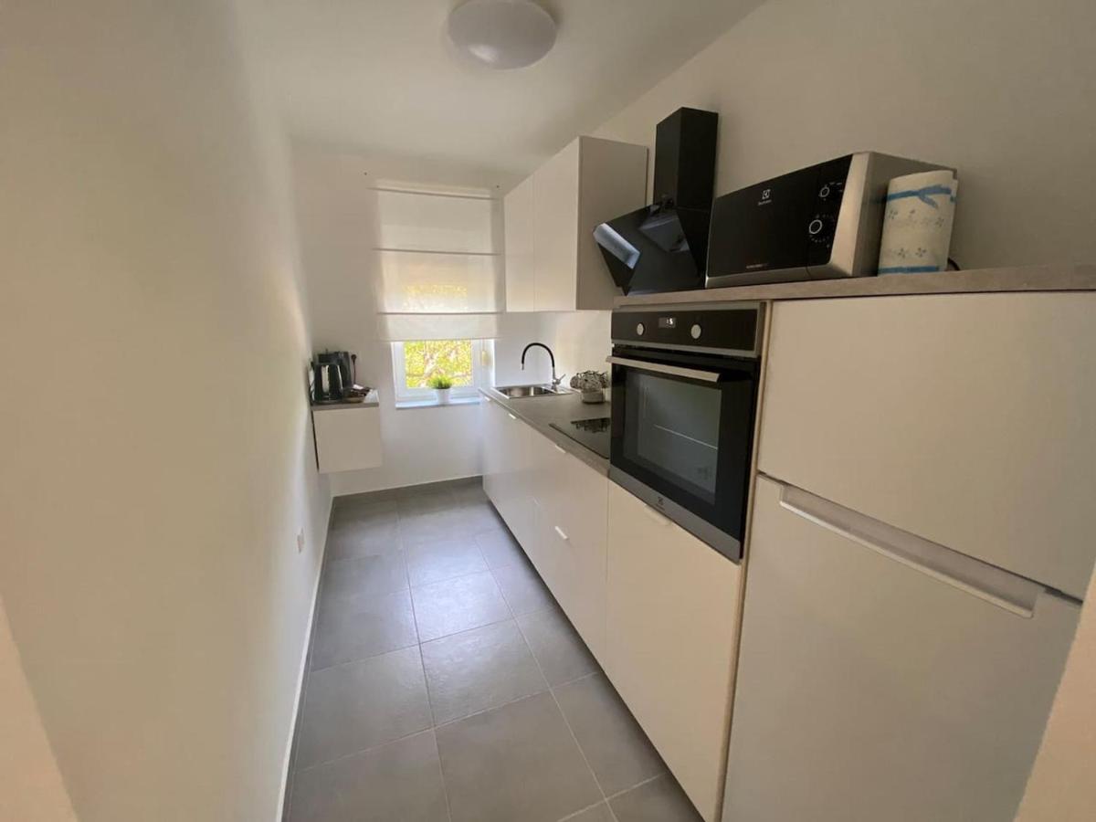 Apartman Eni Rijeka Apartment ภายนอก รูปภาพ