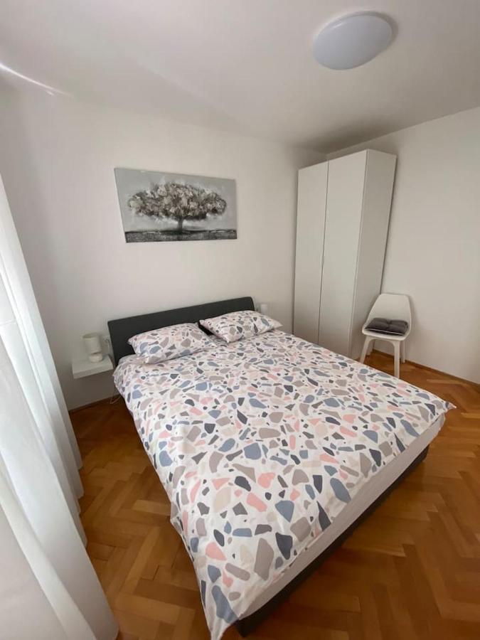Apartman Eni Rijeka Apartment ภายนอก รูปภาพ
