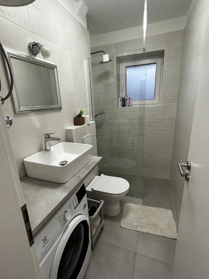 Apartman Eni Rijeka Apartment ภายนอก รูปภาพ
